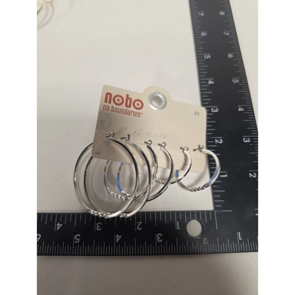 New Hoop Earrings No Boundaries Y2K Style Silver Accent Hinge 6 TOTAL PAIRS - Picture 5 of 5